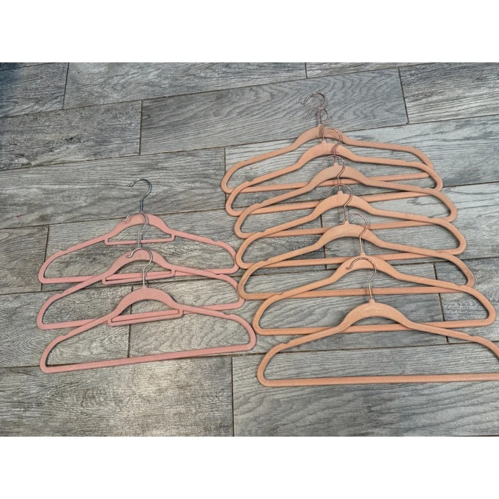 Velvet Non Slip Clothes‎ Hangers Lot of 10 Rose Gold Silver Peach Adult Storage